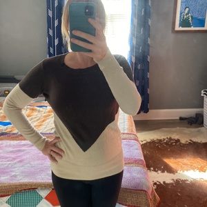 41 Hawthorn Two-Toned Button Back Detail Sweater